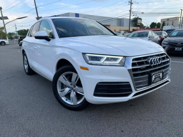 2019-audi-q5-2-0t-quattro-premium-plus-awd-4dr-suv (1)