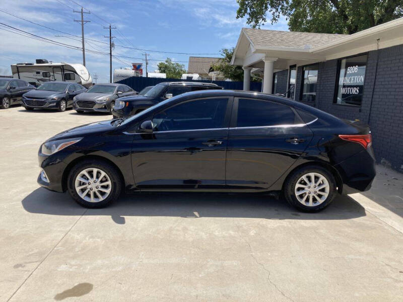 2019-hyundai-accent-se-4dr-sedan-6a (3)