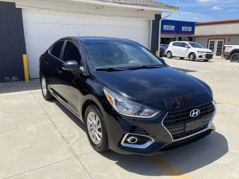 2019-hyundai-accent-se-4dr-sedan-6a
