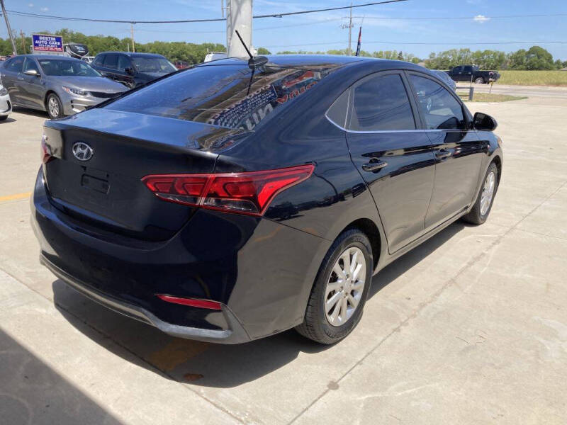 2019-hyundai-accent-se-4dr-sedan-6a (6)