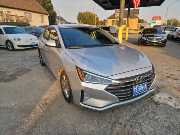 2019-hyundai-elantra-sel-4dr-sedan (2)