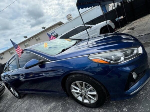 2019-hyundai-sonata-se-4dr-sedan (7)