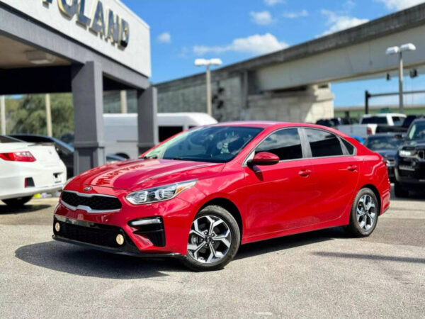 2019-kia-forte-lxs-sedan-4d