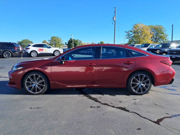 2019-toyota-avalon-xse-4dr-sedan (2)