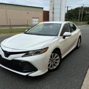 2019 Toyota Camry LE 4dr Sedan