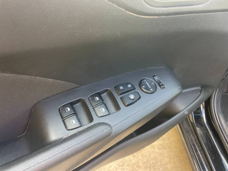 2020-hyundai-accent-se-4dr-sedan-cvt (16)