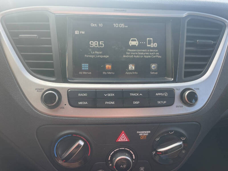 2020-hyundai-accent-se-4dr-sedan-cvt (18)