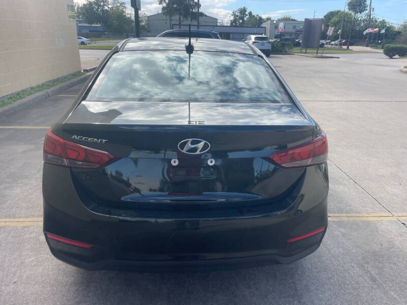 2020-hyundai-accent-se-4dr-sedan-cvt (4)