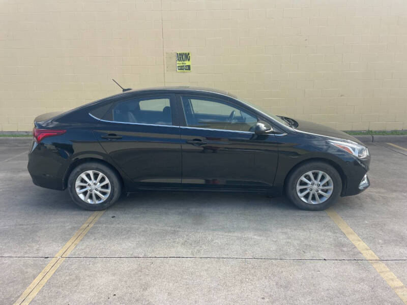 2020-hyundai-accent-se-4dr-sedan-cvt (5)