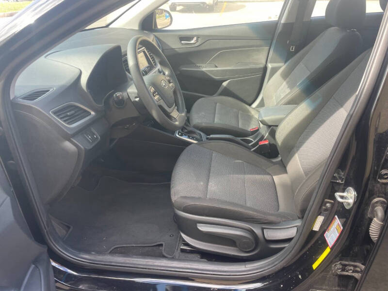 2020-hyundai-accent-se-4dr-sedan-cvt (9)