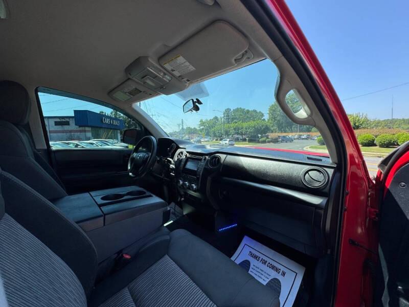 2015-toyota-tundra-sr-4×4-4dr-double-cab-pickup-sb-4-6l-v8 (15)