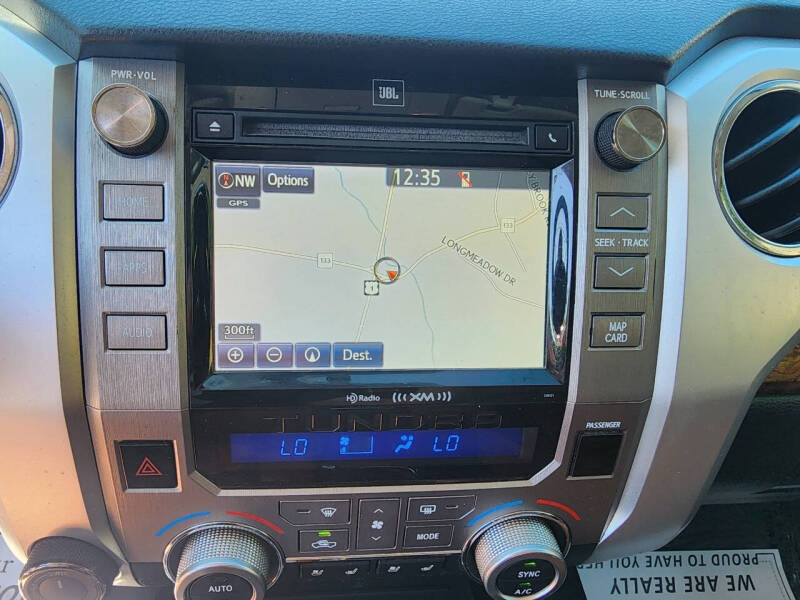 2016-toyota-tundra-1794-edition-4×4-4dr-crewmax-cab-pickup-sb-5-7l-v8 (17)