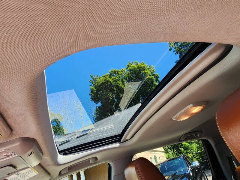 2016-toyota-tundra-1794-edition-4×4-4dr-crewmax-cab-pickup-sb-5-7l-v8 (22)