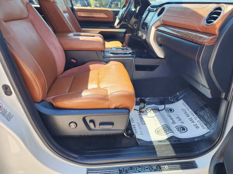 2016-toyota-tundra-1794-edition-4×4-4dr-crewmax-cab-pickup-sb-5-7l-v8 (24)