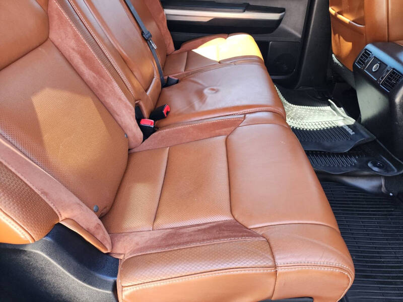 2016-toyota-tundra-1794-edition-4×4-4dr-crewmax-cab-pickup-sb-5-7l-v8 (28)