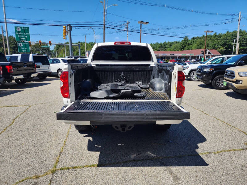 2016-toyota-tundra-1794-edition-4×4-4dr-crewmax-cab-pickup-sb-5-7l-v8 (36)