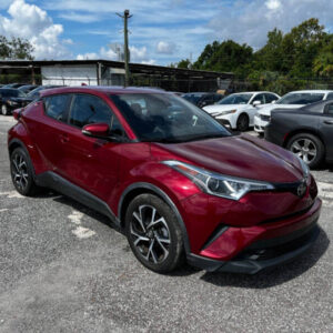 2018 Toyota C-HR XLE XLE 4dr Crossover